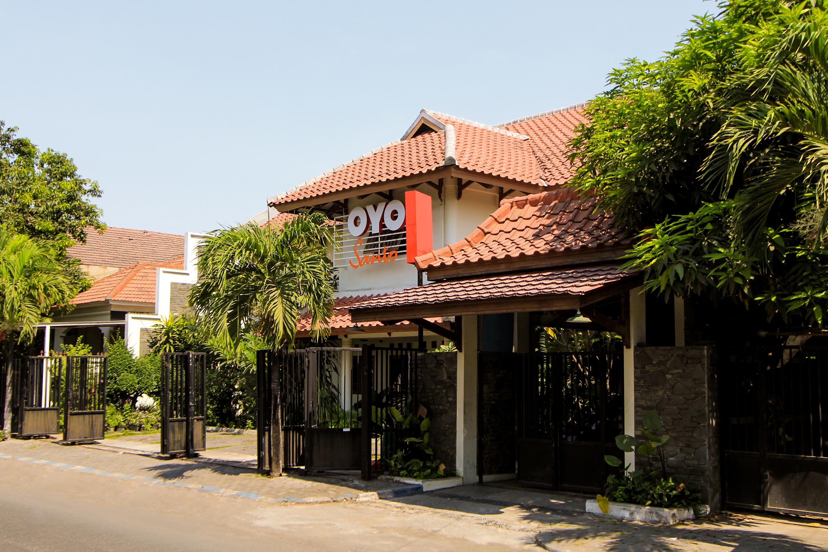 Santo Guest House Tropodo Brebek Zewnętrze zdjęcie